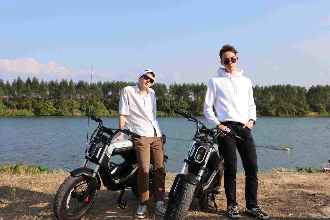 AOTOS Launches Flux X26 Series: The World’s First Wheelie-Capable E-Moto - AOTOS