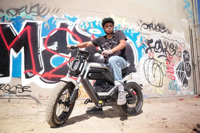 Long-Range Moto-Style E-Bikes Under $2,500 in 2026: Battery, Price & Features Compared